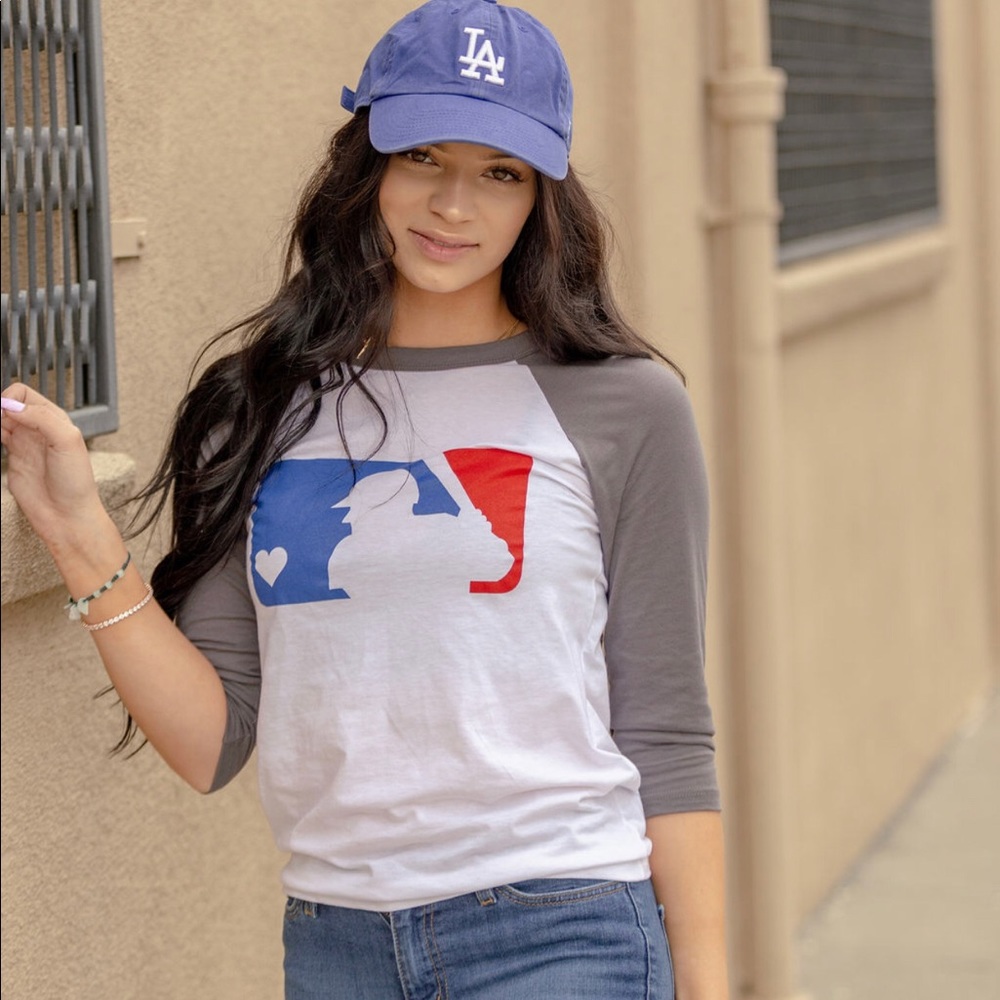 MLB heart logo Raglan